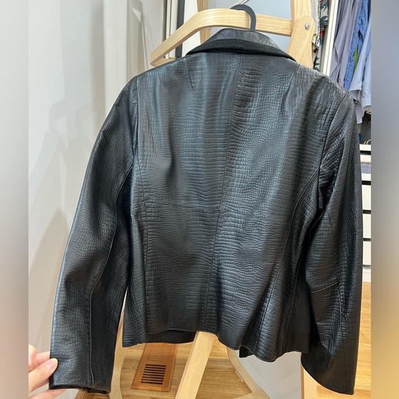 Jones New York leather jacket - Picture 3 of 5
